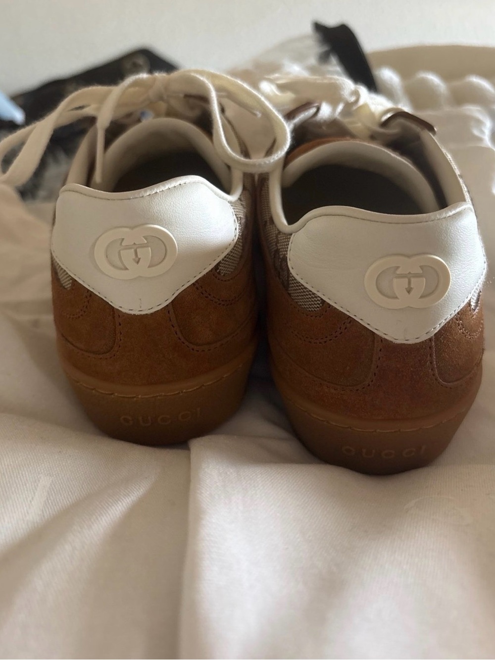 NEW Gucci Brown & White GG-Canvas Low-Top Sneakers 36 (6). - Picture 3 of 11